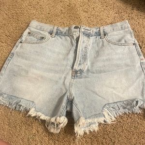 Women’s denim shorts size large